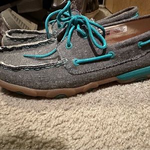 Twisted X women’s size 10 (only worn a few time)